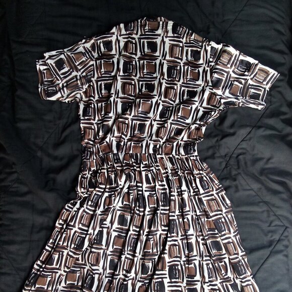 Claire Tiffany Traveler Abstract Pattern Polyester Dress Midi - Picture 5 of 6